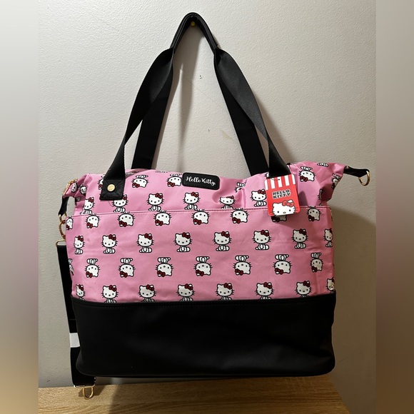 Sanrio Hello Kitty Pink Duffel Bag Carry On Overnight Travel Pink Tote - Picture 4 of 16